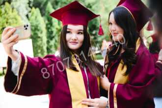 Почётная мантия выпускника