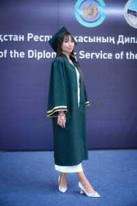 Торжественная мантия выпускника